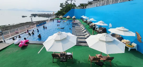 [세 아이와 행복여행] 남해 - 여름 휴가 2일차 섬농부의 마르쉐,남일대 해수욕장(해파리), 아르떼리조트, 풀빌라, 빙수만들기, 버블쇼